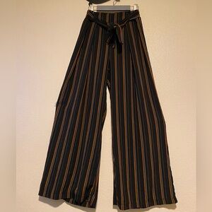 Women’s URBAN Romantics Black and Orange Striped Wide-Leg Jumpsuit Size M